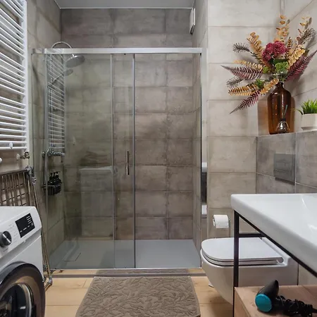 Jezyk-exclusive Free Parking Daire *