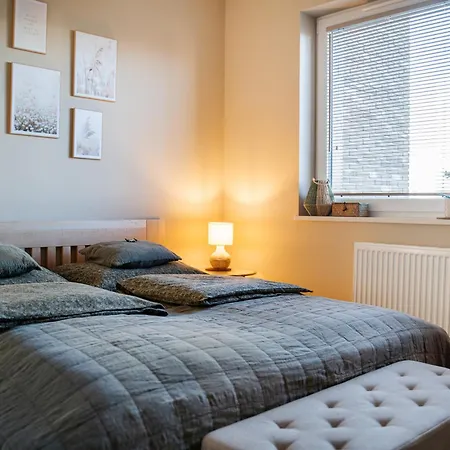 Jezyk-exclusive Free Parking *