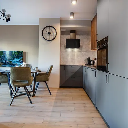 Jezyk-exclusive Free Parking Apartment